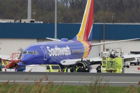 Une femme happée hors d'un avion après une «spectaculaire